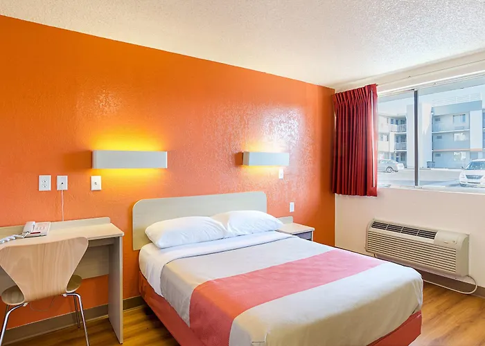 Motel 6- Denver, Co Downtown